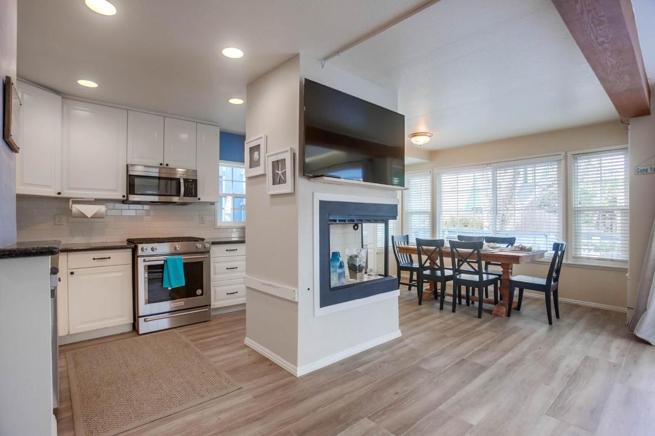 Ormond Oasis - Large Private Patio, Washerdryer, Pet Friendly & Steps2sand! Holiday home San Diego